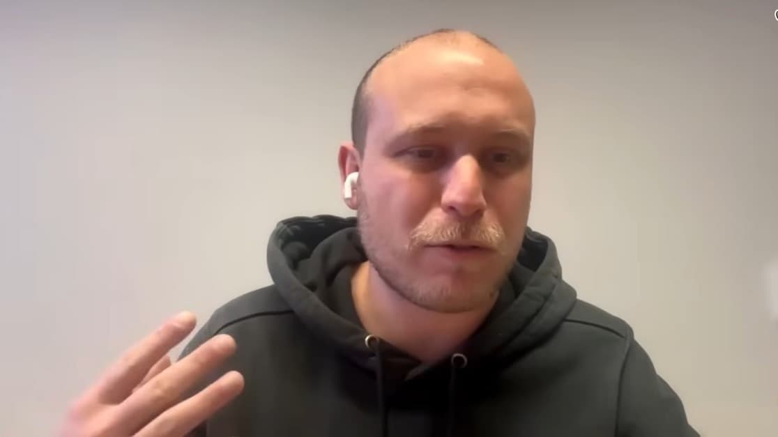 Foreign AI Boss Admits He Can't Code Anymore Without Machines